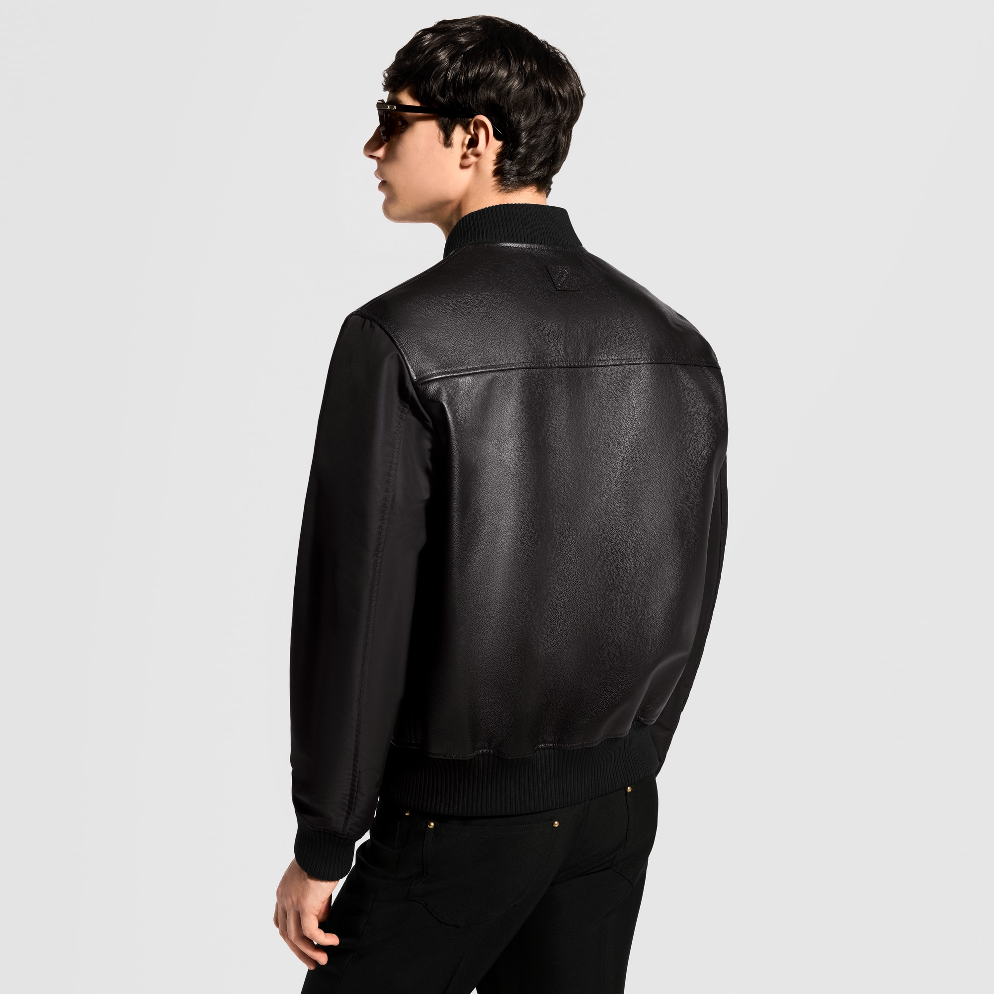 Louis Vuitton ダークブラウンレザージャケット Reversible Leather Nylon Jacket - } - 1AGJGP | LOUIS VUITTON